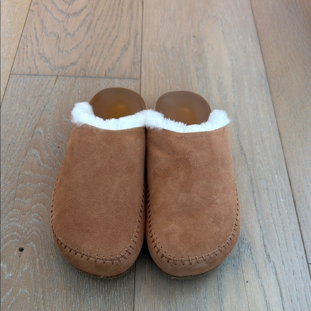 Jenni Kayne Shearling-Lined Moc Clog in 38